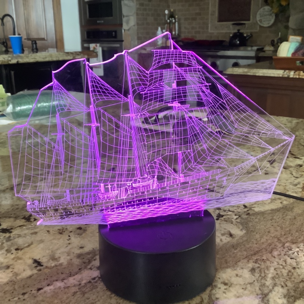 Light up ship display - Picture 7 of 8